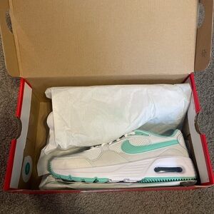 Nike White and Mint Green Sneakers